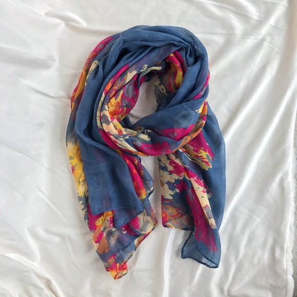 D&Y Accessories - D&Y Floral Print Rectangle Scarf